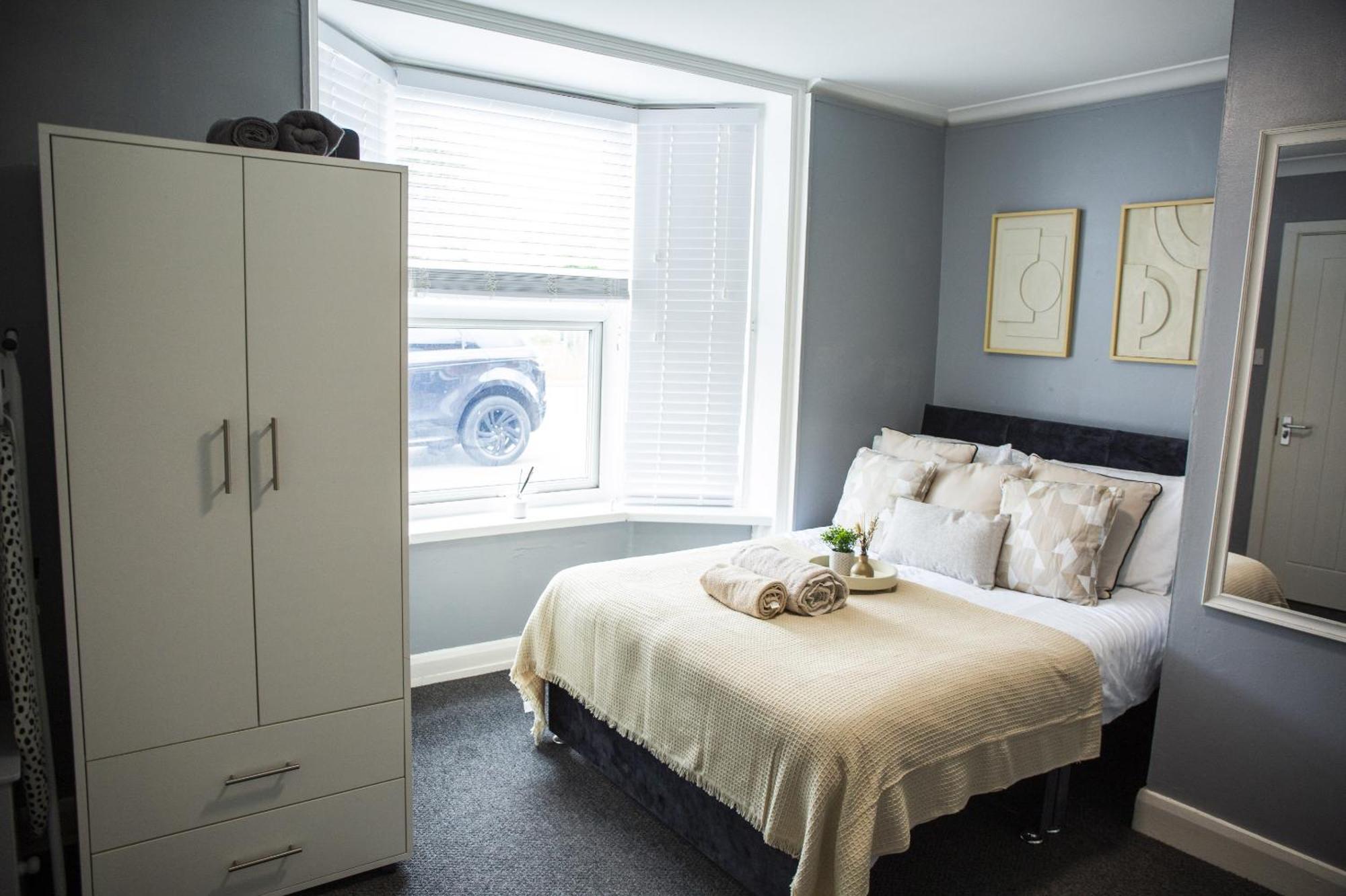 34 Evesham Road - Double *
