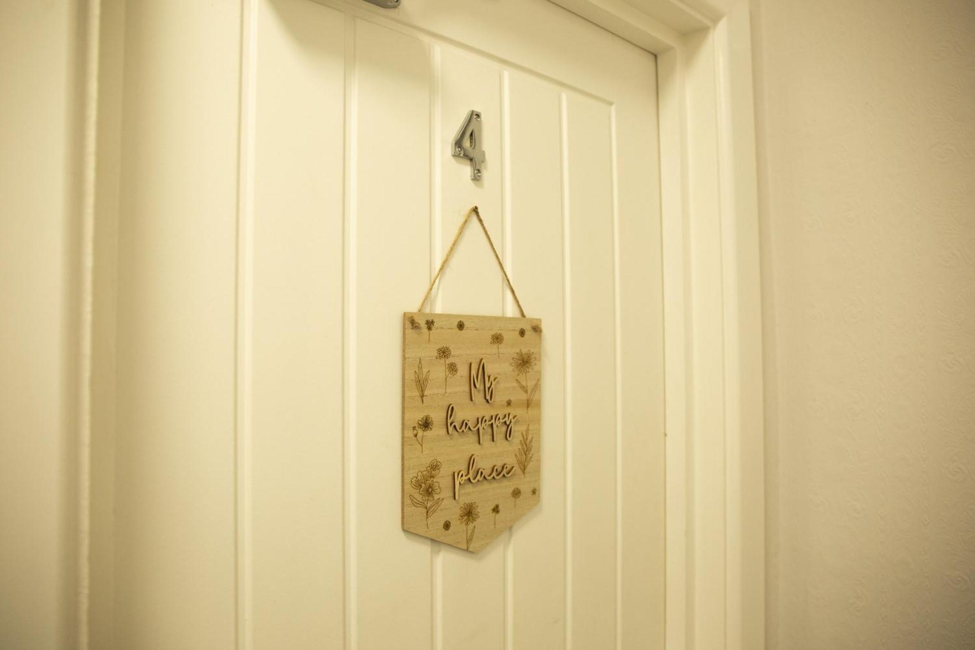 34 Evesham Road - Double Apartment *